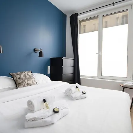 Guestready - Bright And Comfy Very Close To Eiffel Tower! * París
