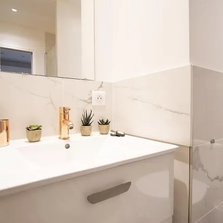 Guestready - Bright And Comfy Very Close To Eiffel Tower! Apartamento París